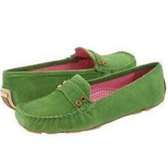 Lilly Pulitzer Shoes - L I L L Y   P U L I T Z E R Loafer